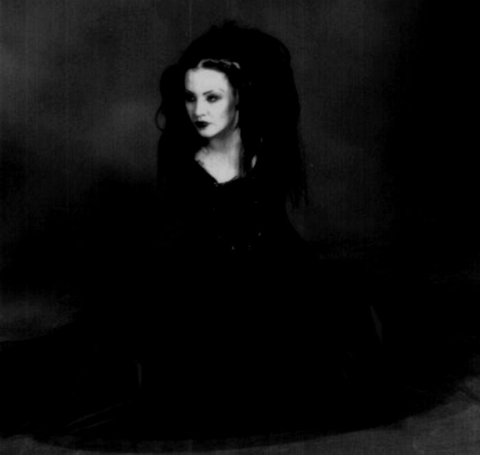 /dateien/uh28902,1176336108,GoThIc MeLaNcHoLie