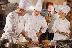 /dateien/uh42452,1218157890,chefs-kochen-kueche ~1788060