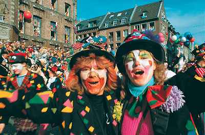 /dateien/uh42452,1235352162,karneval-rhein