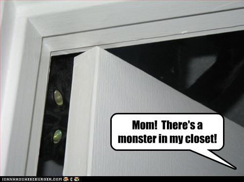 Bilder-Thread uh43048,1257156696,funny-pictures-there-is-a-monster-in-your-closet
