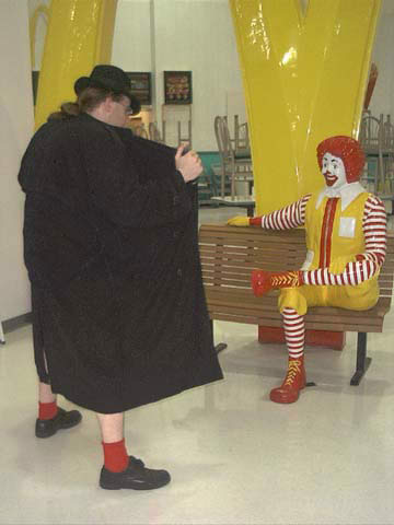 Bilder-Thread uh43048,1258983539,Banned Ronald McDonald Pictures 6
