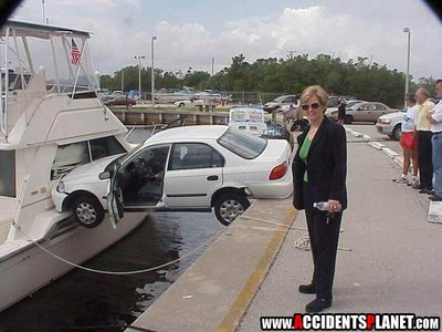 Bilder-Thread uh43048,1262471995,woman parking stupid accident