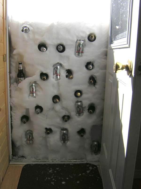 Bilder-Thread uh43048,1263424400,snowed-in-door-beer-celebrate