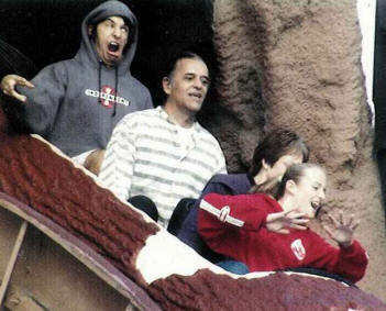 Bilder-Thread uh43048,1264024341,scared rollercoaster riders-12302