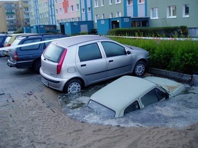 Bilder-Thread uh43048,1264501304,urban+sinkhole