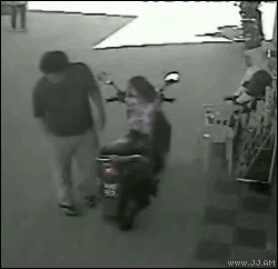 Bilder-Thread uh43048,1267787774,girl scooter