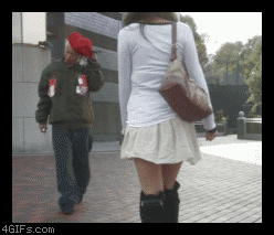 Bilder-Thread uh43048,1267790834,Drops hat upskirt