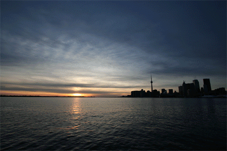 Bilder-Thread uh43048,1267792919,Toronto Time Lapse