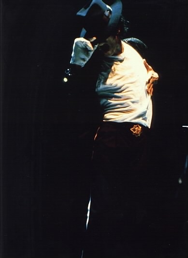 Bilder-Thread uh43048,1284735012,MichaelJacksonbad20tour20284629et5