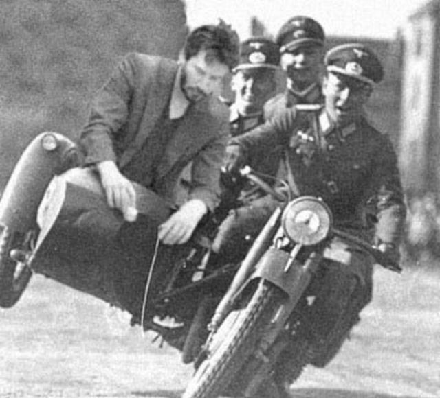 Bilder-Thread uh43048,1286544330,sad keanu reeves meme 30