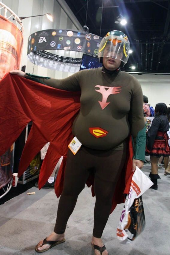 Bilder-Thread uh43048,1287436244,cosplay costume fails 39