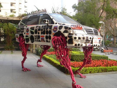 Bilder-Thread uh43048,1287436358,strangeVehicle1