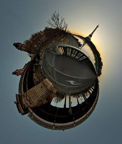 Bilder-Thread uh43048,1288128212,509px-Stereographic projection of Paris