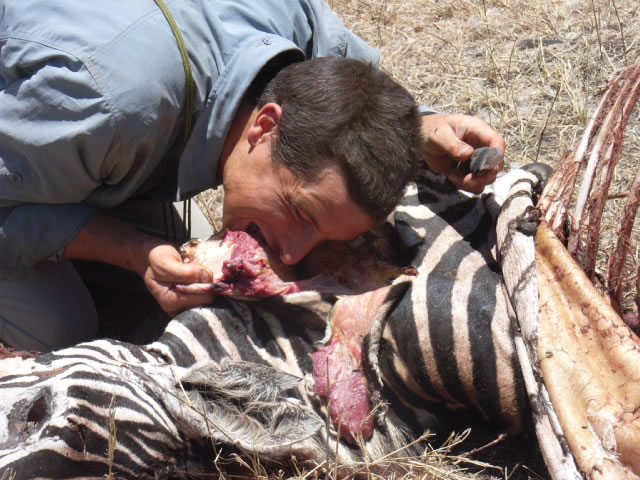 Bilder-Thread uh43048,1294767746,Bear-Grylls-bear-grylls-543972 640 480