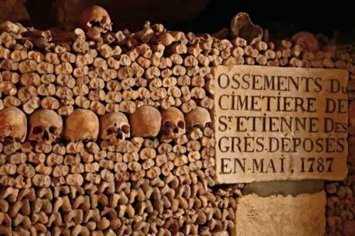 /dateien/uh57131,1255377712,paris catacombs