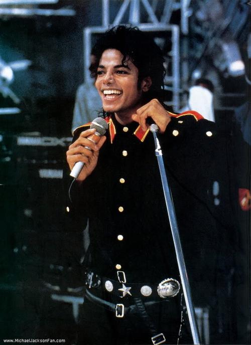 /dateien/uh60207,1267093946,MichaelJacksonMichaelJackson1980s3