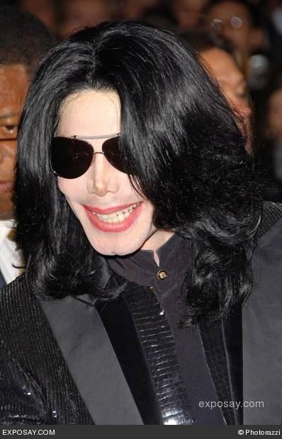 /dateien/uh60207,1267206281,michael-jackson-2006-world-music-awards-arrivals-3EDMUJ.0.0.0x0.398x620