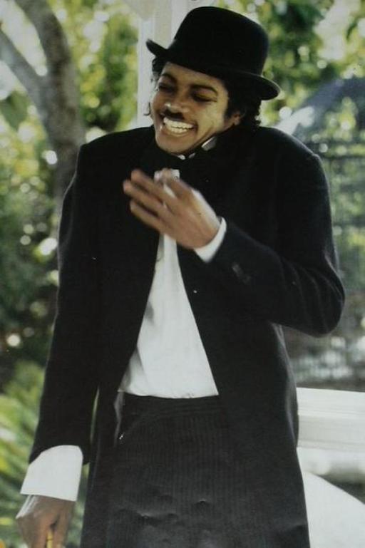 /dateien/uh60207,1269076247,Michael-Jackson-Chaplin