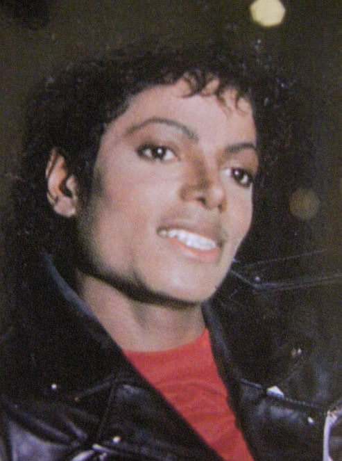 /dateien/uh60207,1271001583,MJ-michael-jackson-8035610-513-683