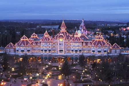 /dateien/uh65357,1282951169,disneyland-paris-at-night