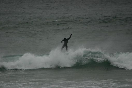 /dateien/uh67683,1290078511,Meer-Wellen-Irland-Surfen-Surfer-Wellenreiten-grFCne-510x510