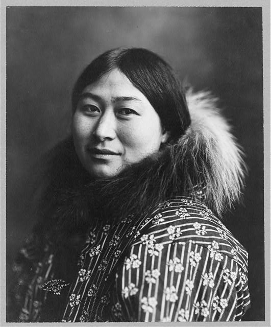 /dateien/vo51344,1236528260,Inuit women 1907