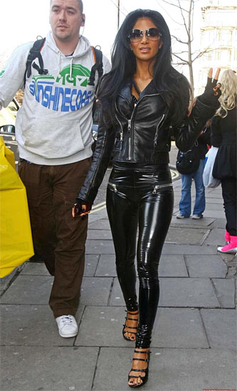 /dateien/vo64463,1280180393,nicolescherzinger latex london