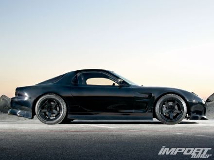 /dateien/vo64515,1280439491,impp 1002 02 o1992 mazda rx 7side shot