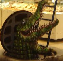 /dateien/vo66896,1287336134,220px-Sewer gator