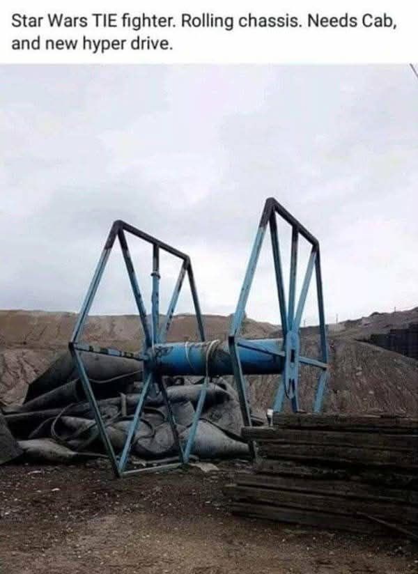 star-wars-tie-fighter-rolling-chassis-ne