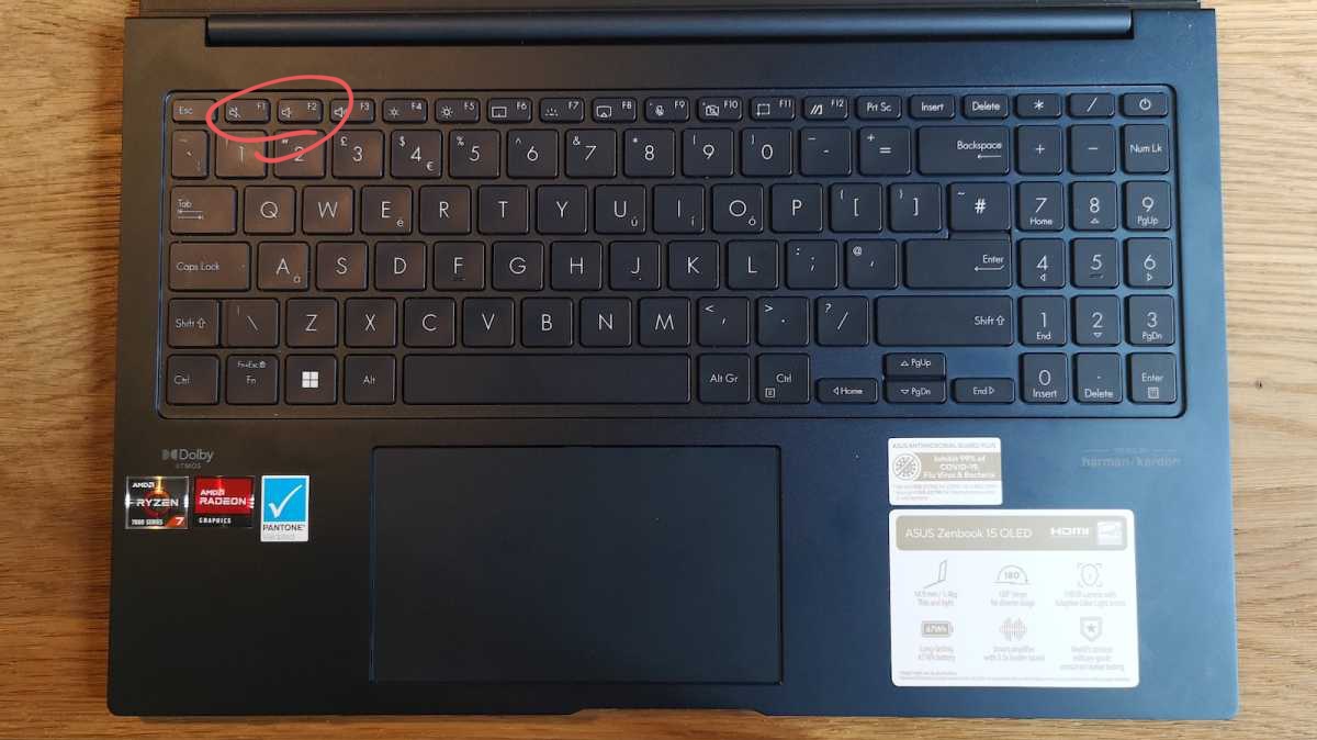 Asus-Zenbook-15-OLED-2023-review-keyboar
