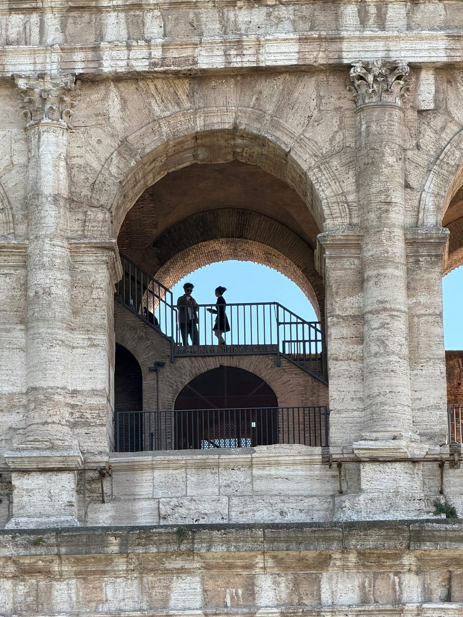 dettaglio del colosseo - Copy
