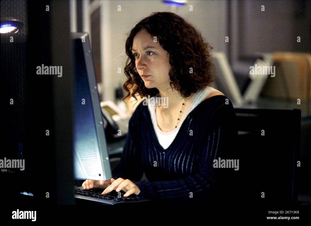 sara-gilbert-24-season-2-2002-2K713K8