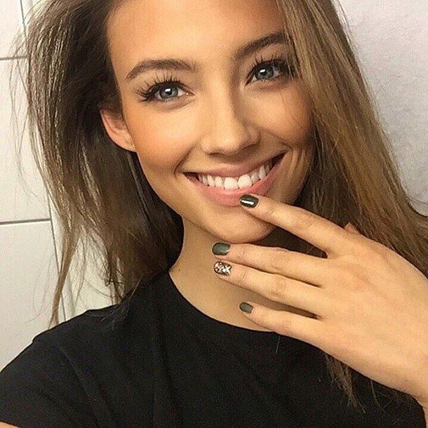 HOT or NOT?! Lorena Rae insta 3