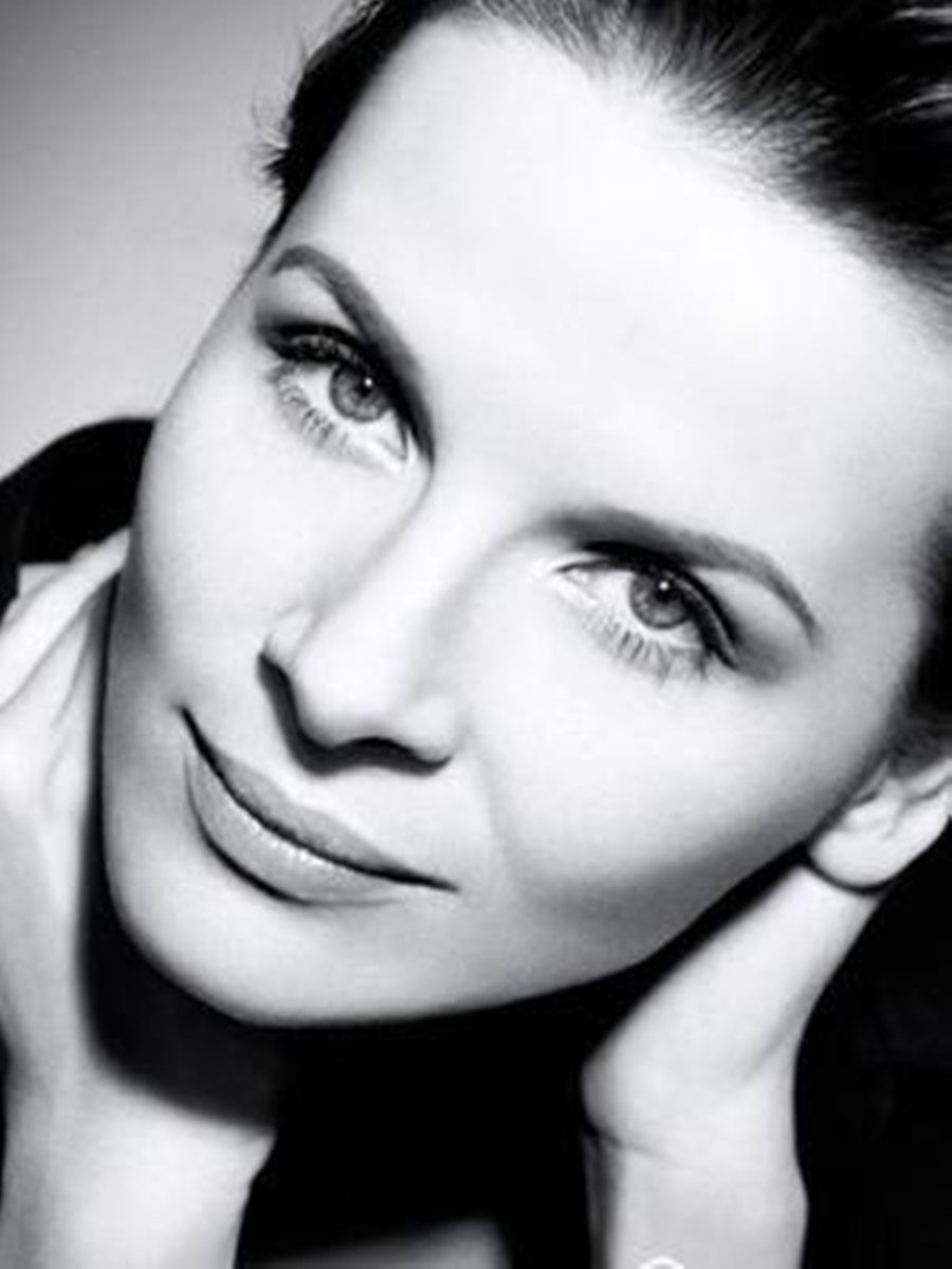 juliette binoche portraet bw