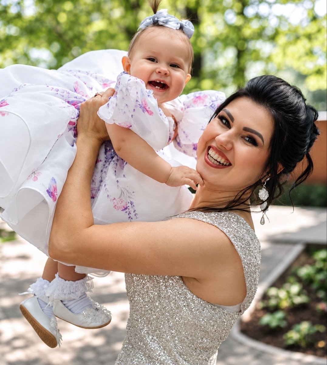 Inna Mariukhina und baby - Copy