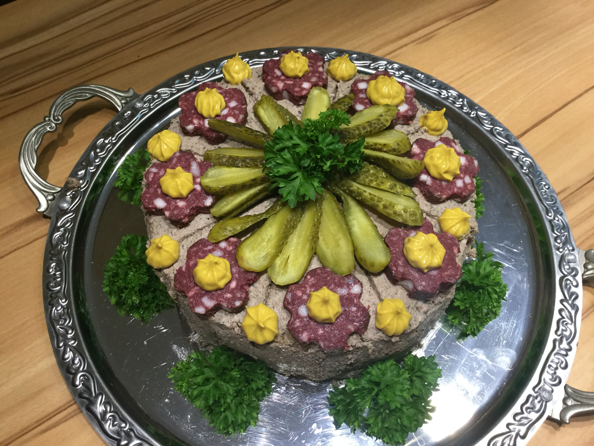 Fumos miese Spelunke leberwursttorte