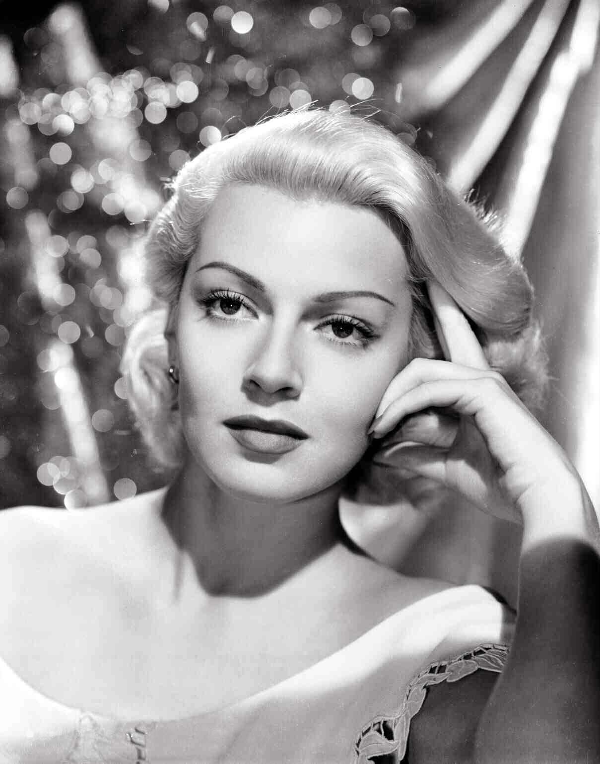 Lana-Turner
