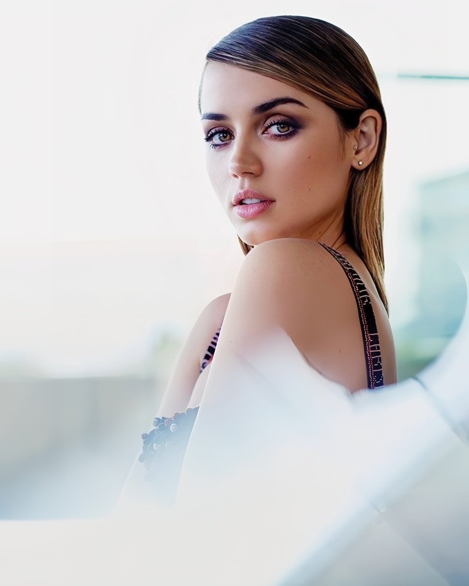 Make Up Ana 3 - Copy