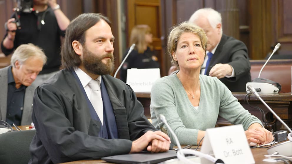 18ce3b8ebbef23e64fc98f6b007ec862d94f329b