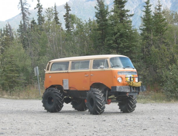 tb01700 bizarre-car-modification-5-610x4