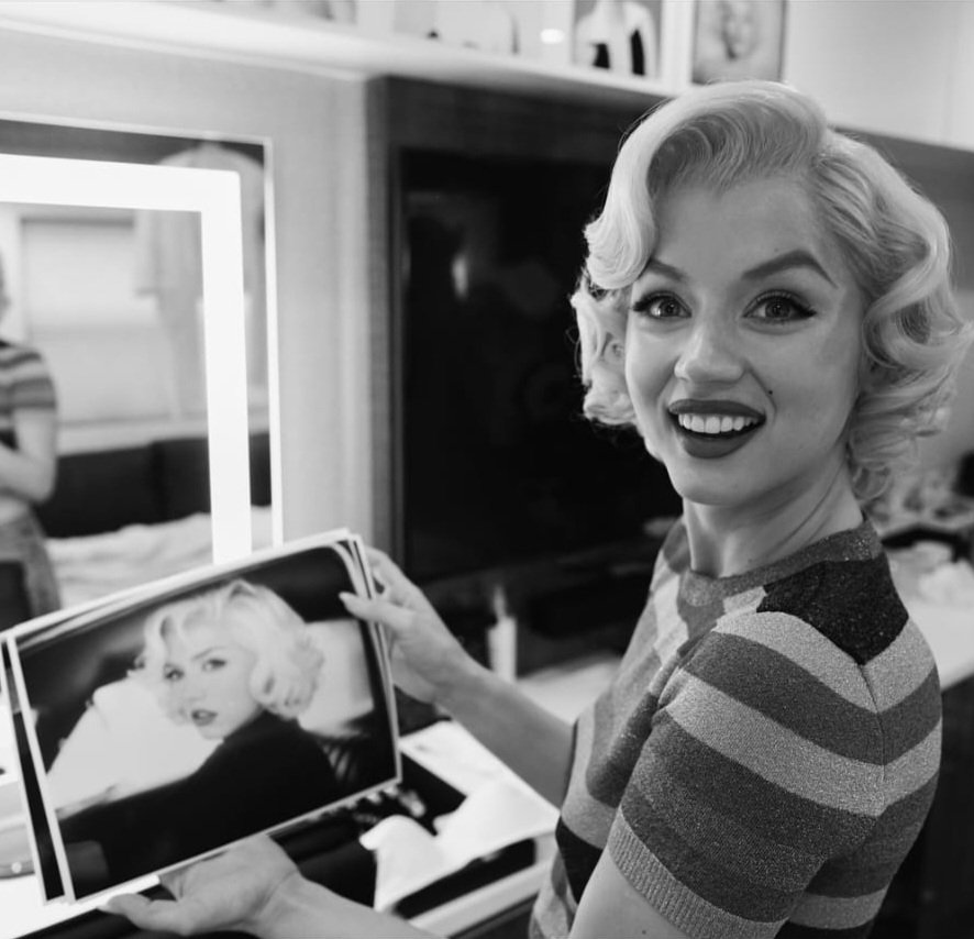 Blonde bts ana - Copy