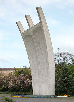 260px-Berlin Tempelhof Luftbrueckendenkm