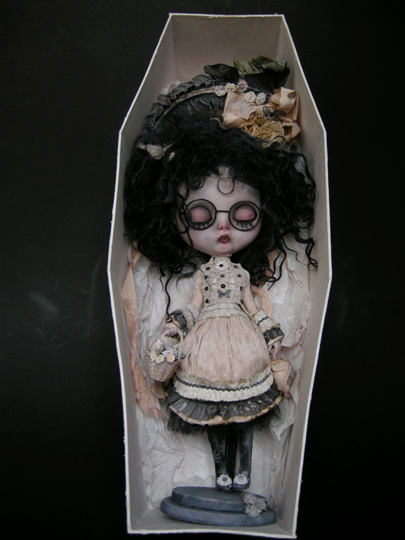 Little-Vampire-Doll