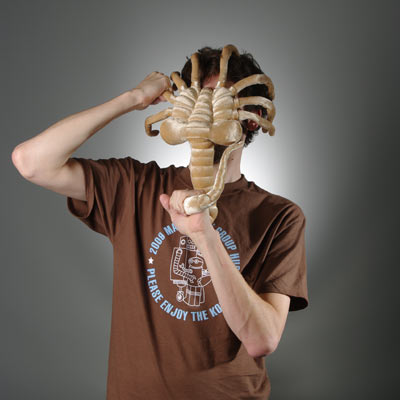 alien-facehugger-plush