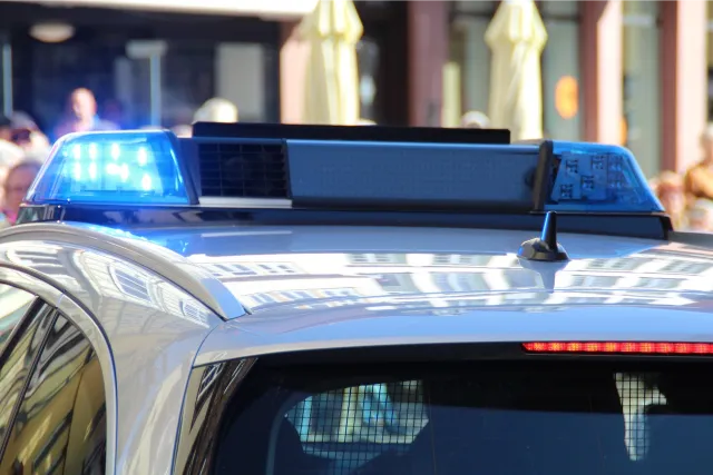 police-5226674 1280.png.webp
