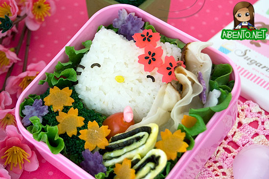 100225-Hello-Kitty-Bento2