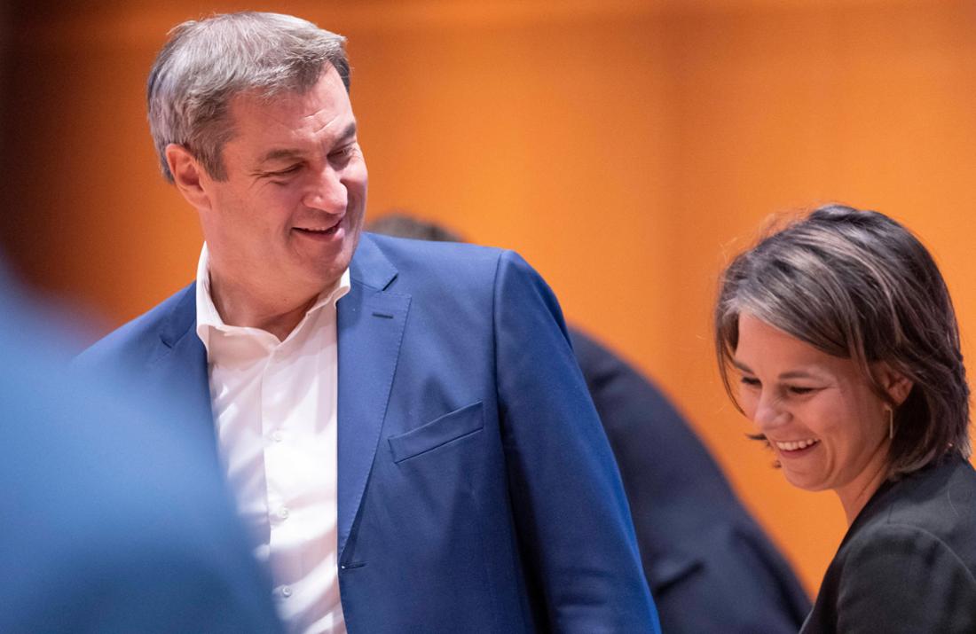36145385-csu-chef-markus-soeder-und-auss