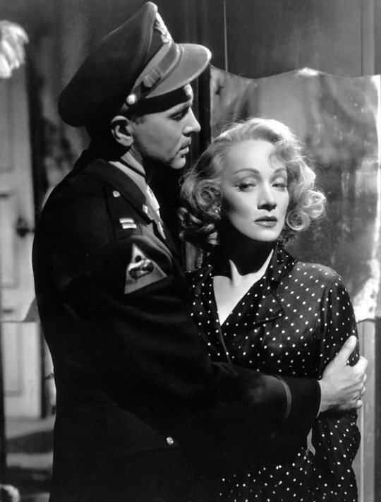 marlene dietrich a foreign affair