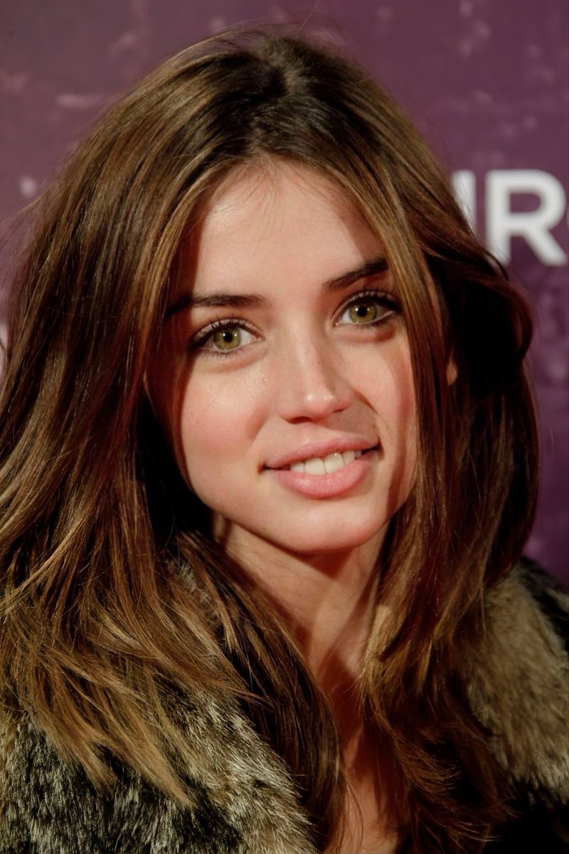 Ana sorridente - Copy